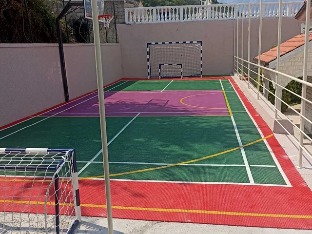 Multi-sport court, Kotor
